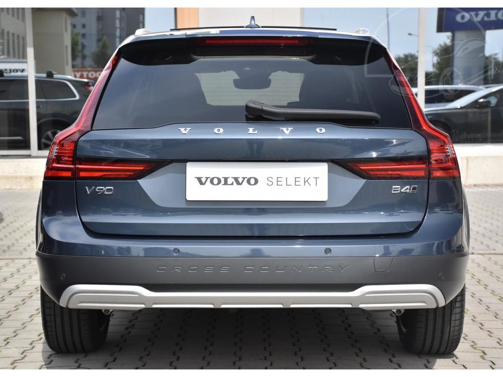 Volvo V90 CC B4 AWD PLUS BRIGHT 1.maj.