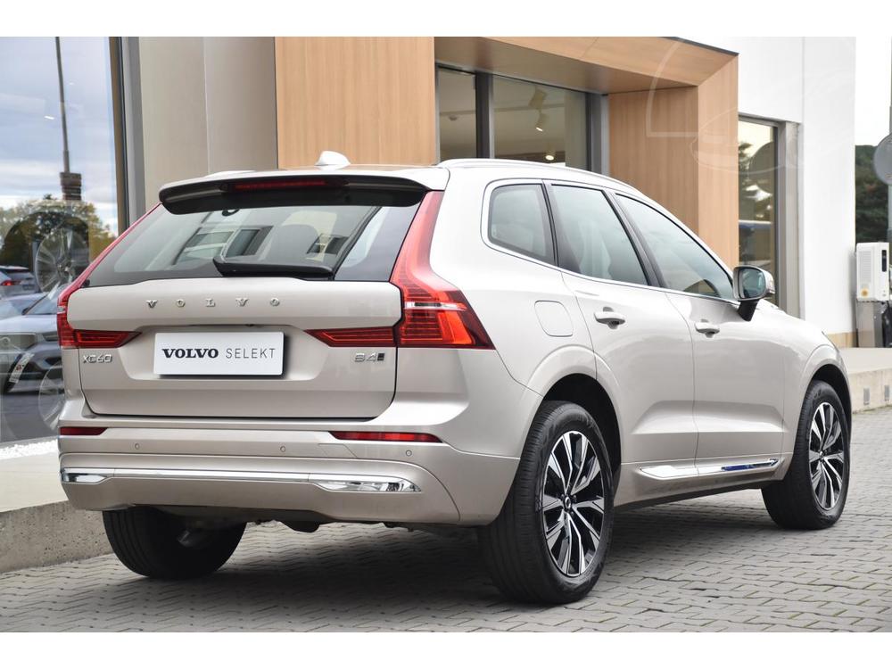 Volvo XC60 B4 AWD PLUS BRIGHT CZ 1.maj.