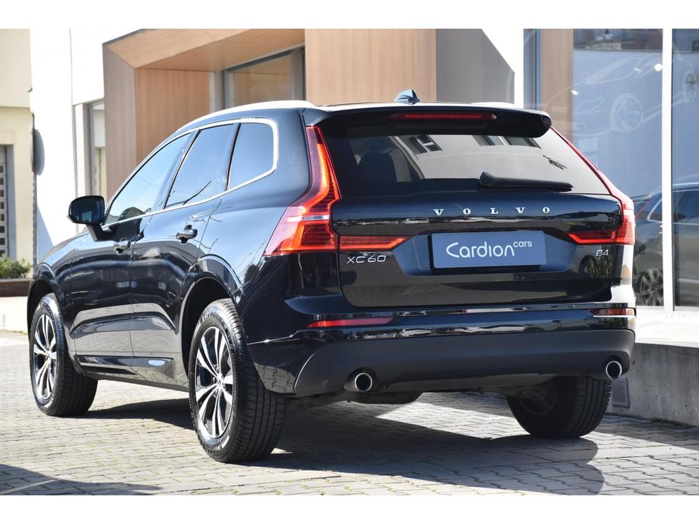 Volvo XC60 B4 MOMENTUM AUT 1.maj.