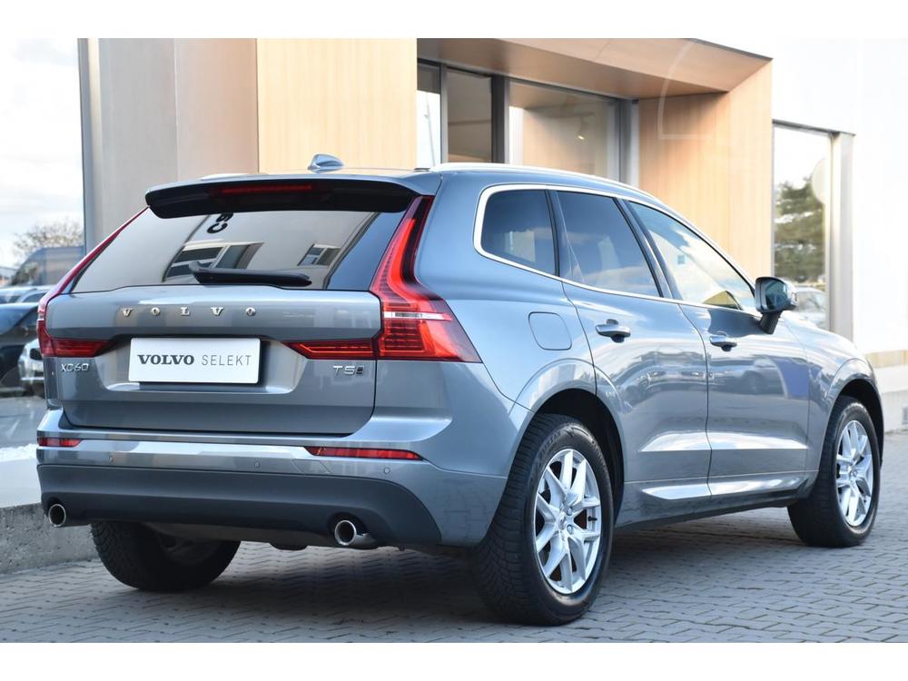 Volvo XC60 T5 AWD MOMENTUM AUT 1.maj.