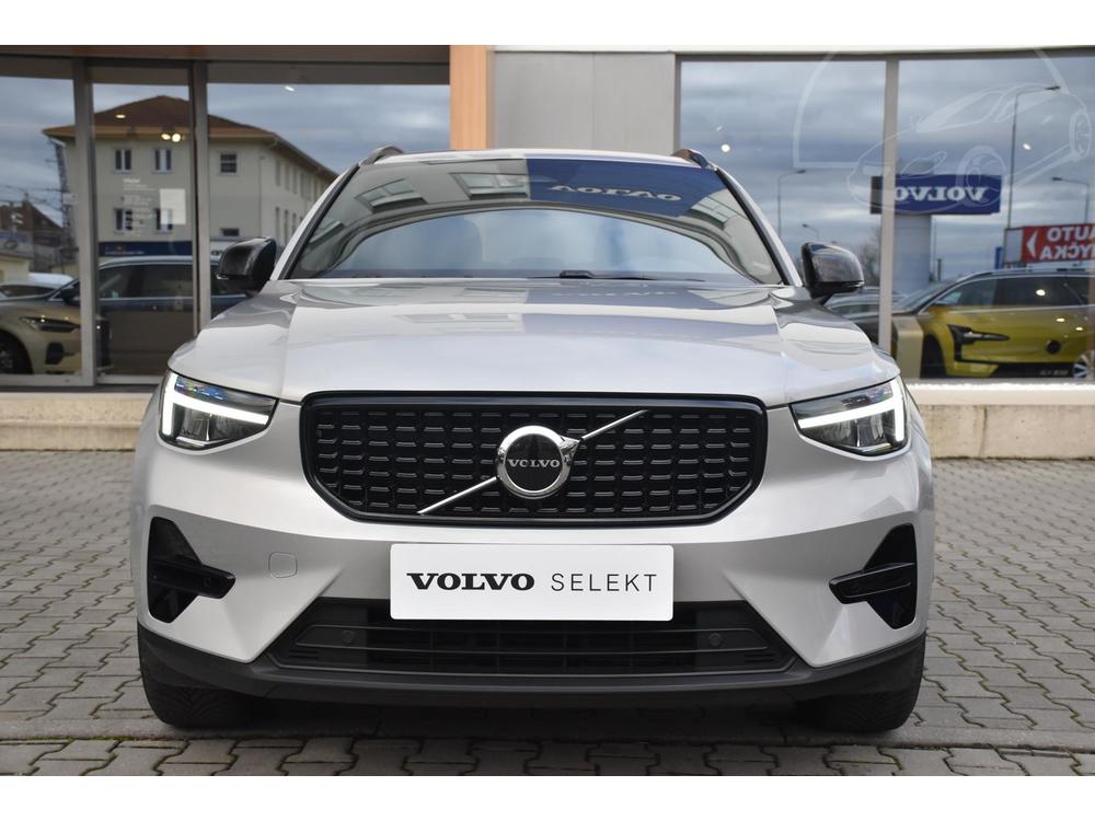 Volvo XC40 B3 PLUS DARK AUT 1.maj CZ