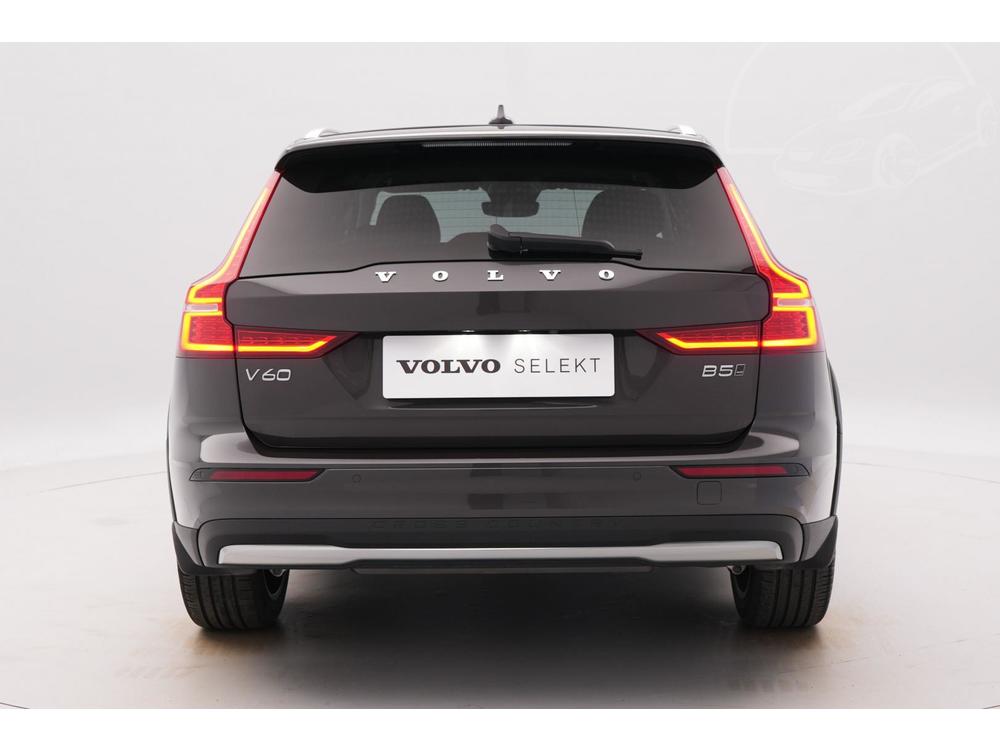 Volvo V60 CC B5 AWD PLUS BRIGHT 1.maj