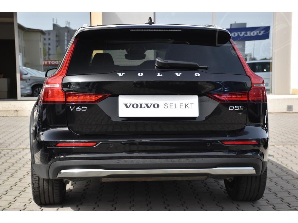 Volvo V60 CC B5 AWD ULTIMATE AUT 1.maj.