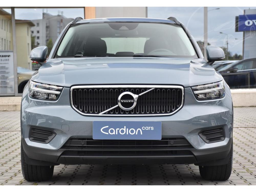 Volvo XC40 T2 MOMENTUM 1.maj.