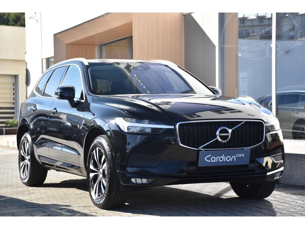 Volvo XC60 B4 MOMENTUM AUT REZERVACE