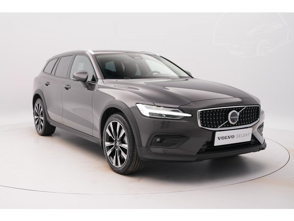 Volvo V60 CC B5 AWD PLUS BRIGHT 1.maj