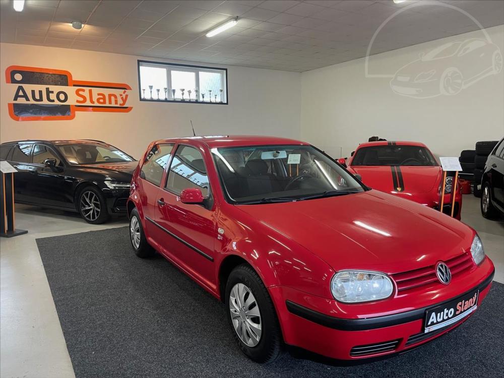 Volkswagen Golf 1,4 16V klima,po servisu a STK