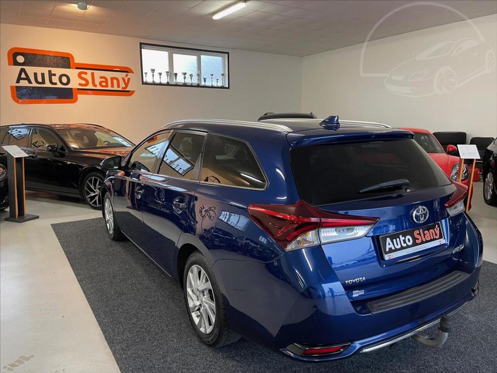 Toyota Auris 1,6 D-4D 82kW,CZ,po servisu