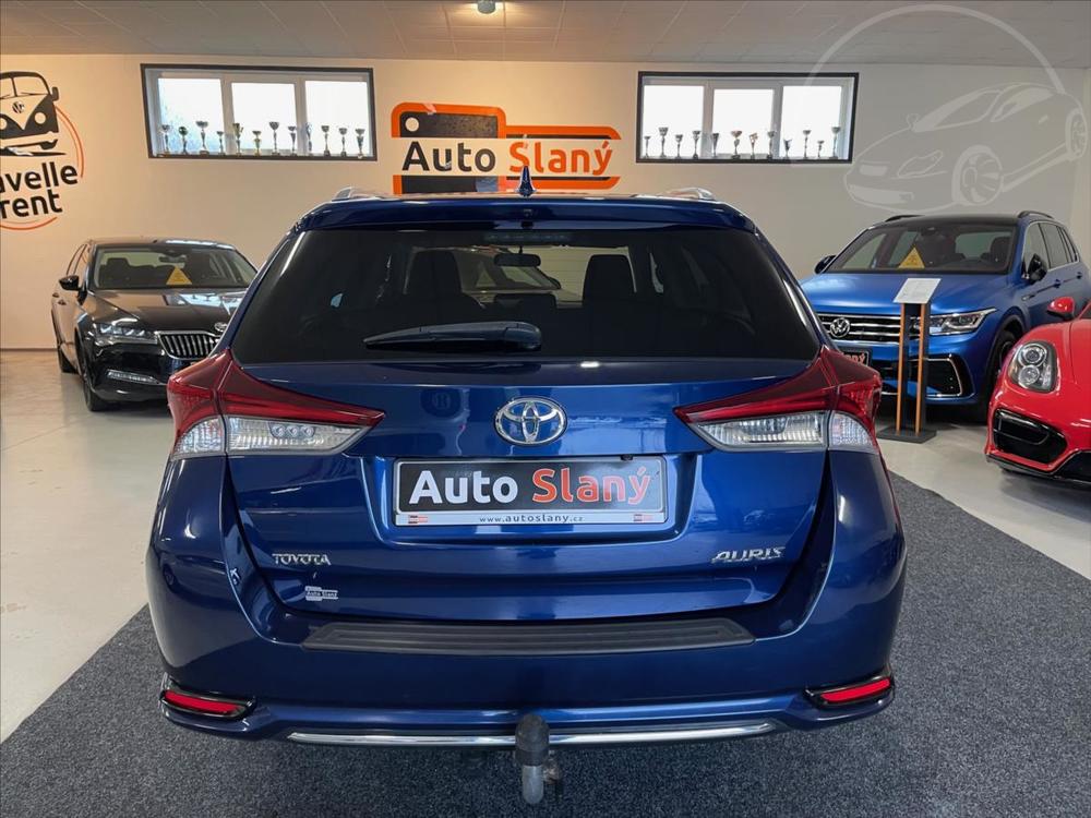 Toyota Auris 1,6 D-4D 82kW,CZ,po servisu