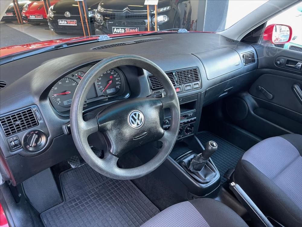 Volkswagen Golf 1,4 16V klima,po servisu a STK