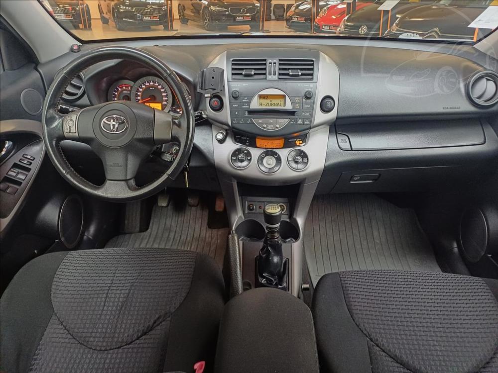 Toyota RAV4 2,2 D 130kW 2maj.CZ,po servisu