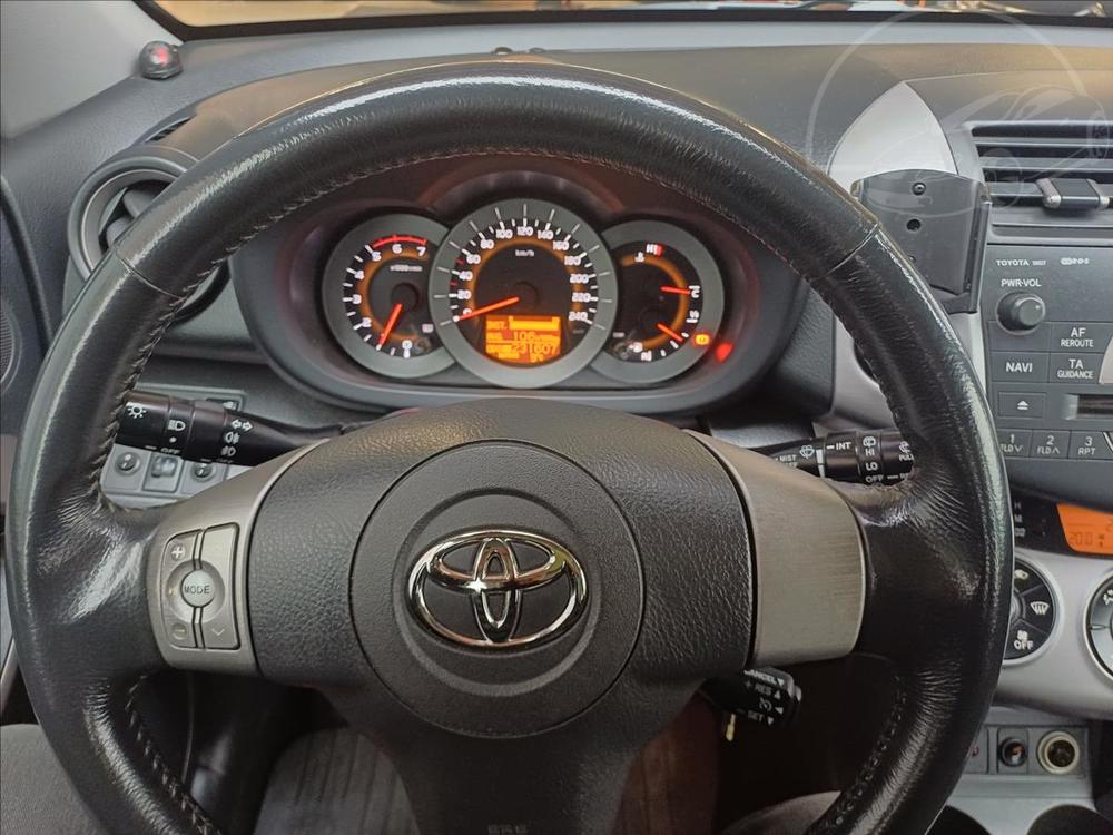 Toyota RAV4 2,2 D 130kW 2maj.CZ,po servisu