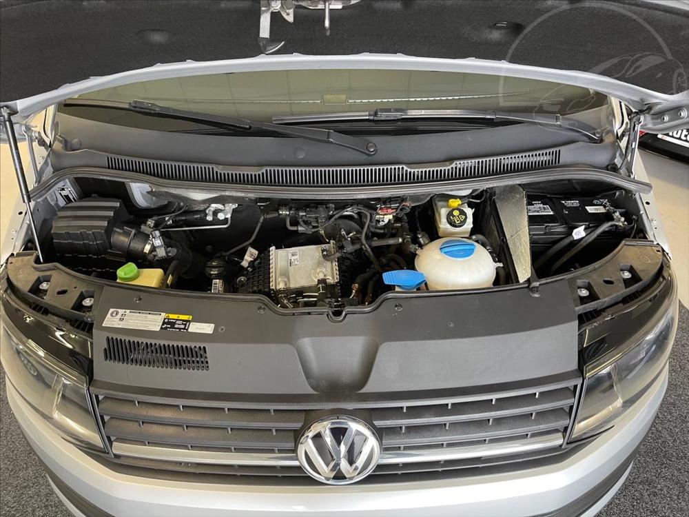 Volkswagen Caravelle 2,0 TDI 110kW DSG Long