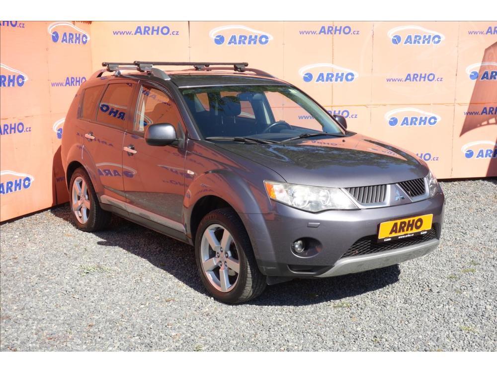 Prodm Mitsubishi Outlander 2,0 DI-D, R, 1 MAJ., 7MST.