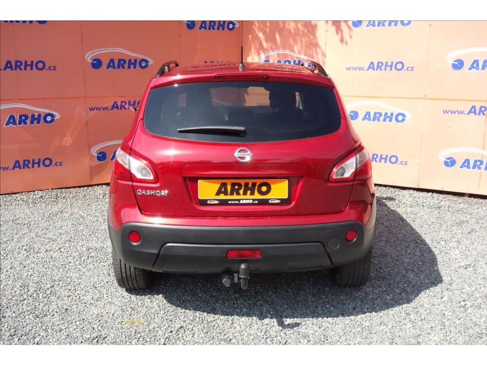 Nissan Qashqai 1,6 i, R, 1 MAJ., PANORAMA.