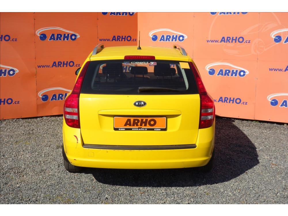 Kia Ceed 1,4 i,R,1 MAJ.,KLIMATIZACE.