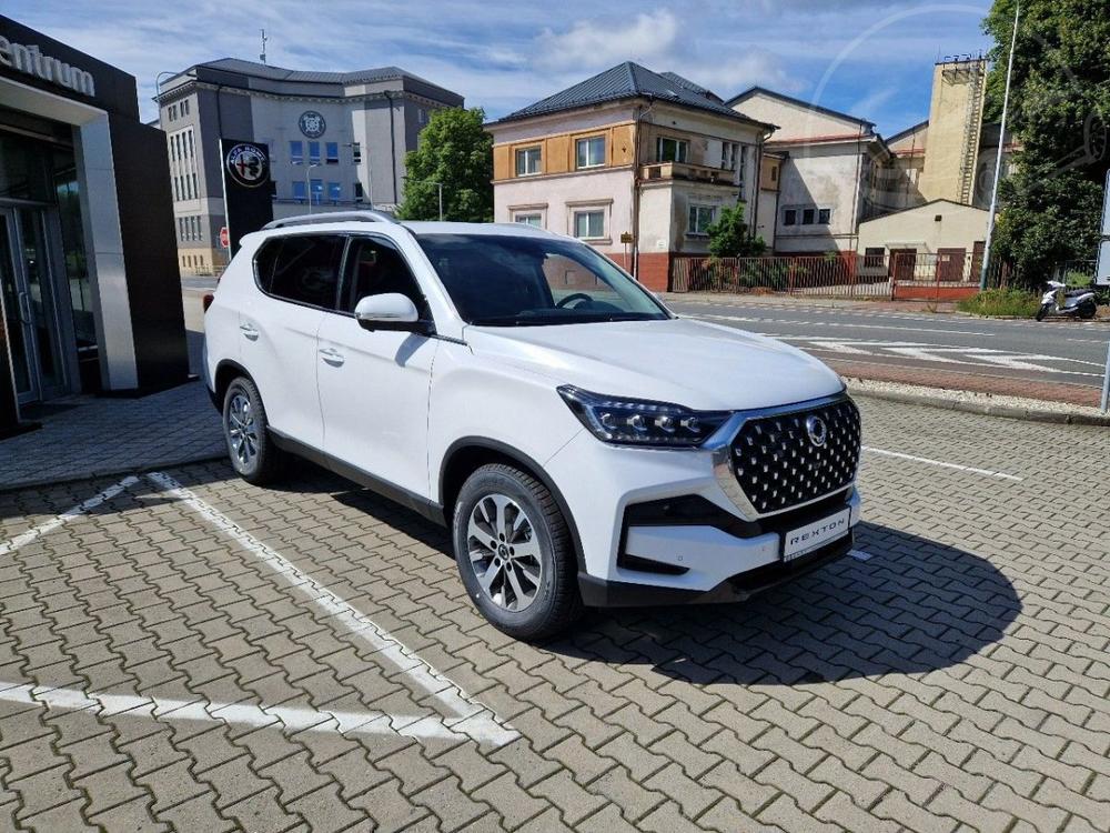 SsangYong Rexton 2.2 Club, AT,4WD, SKLADEM