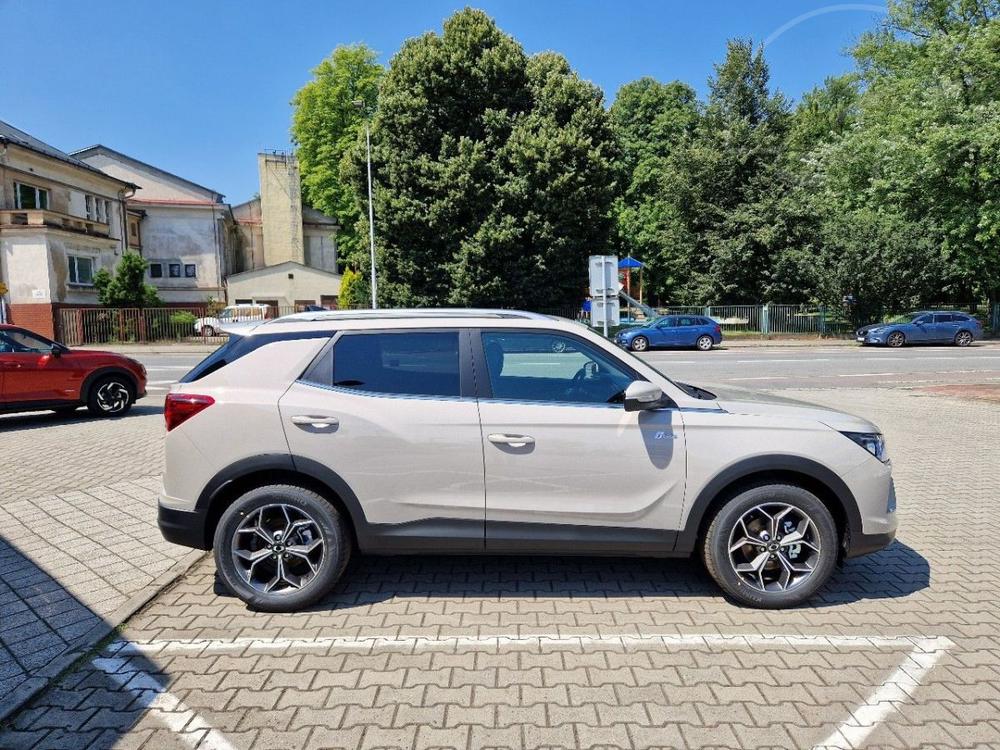 SsangYong Korando 1.5T, Style+4WD, AT, SKLADEM