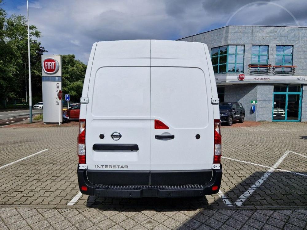 Nissan Interstar 2.3 dci 135k MT L3H2, SKLADEM