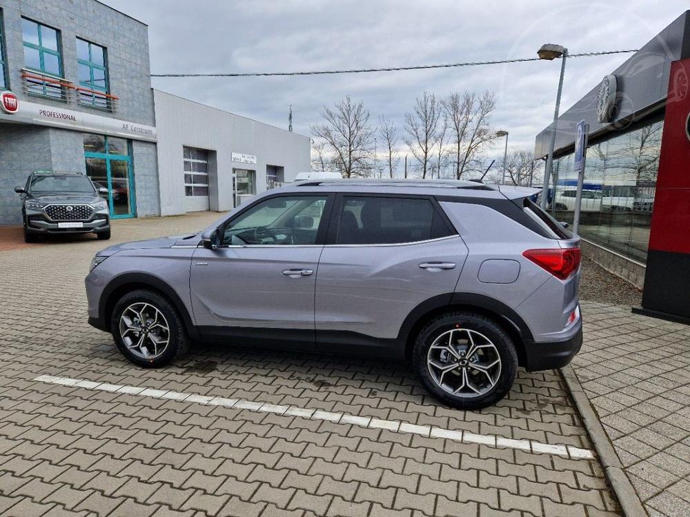 SsangYong Korando 1.5T, Style+2WD, MT, SKLADEM