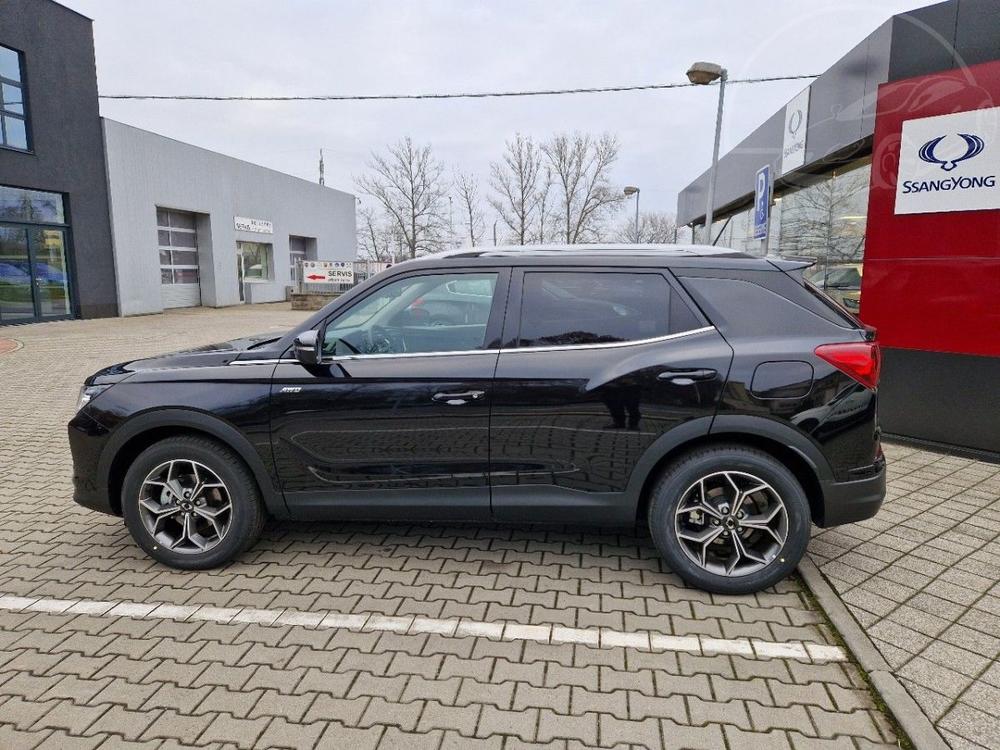 SsangYong Korando 1.5T, Style+2WD, MT, SKLADEM