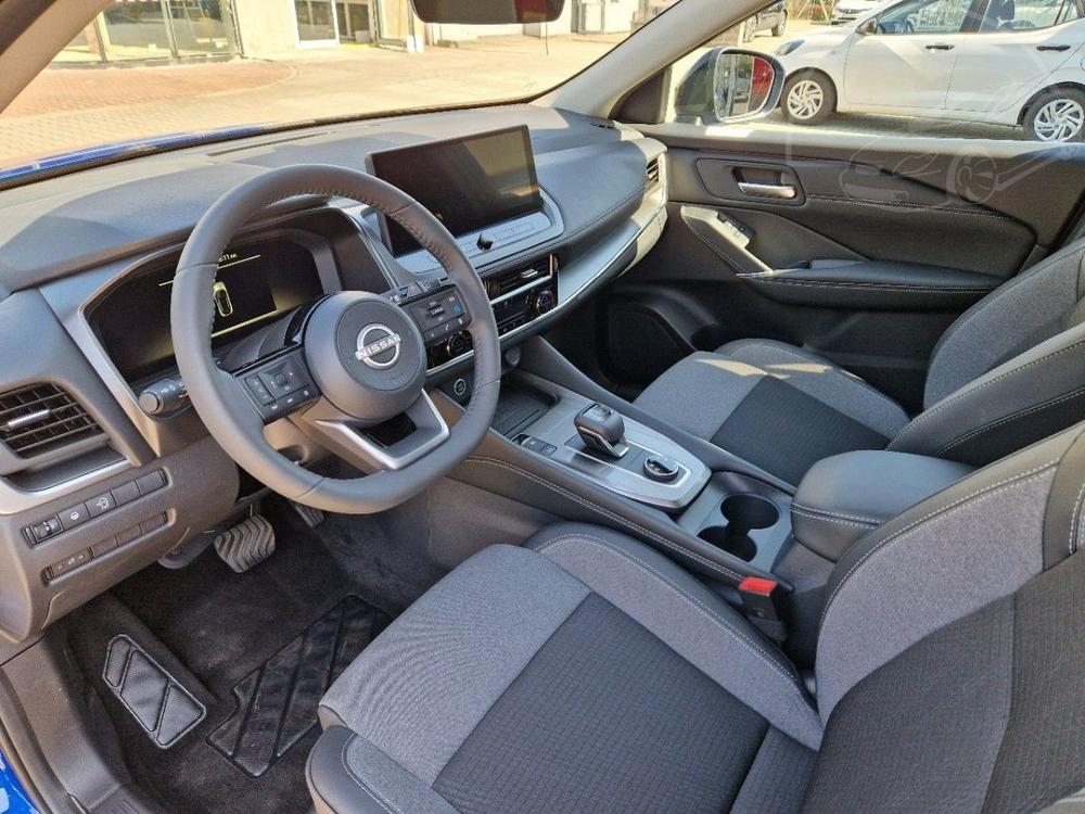 Nissan Qashqai 1.3T mHEV,4WD, AT, SKLADEM