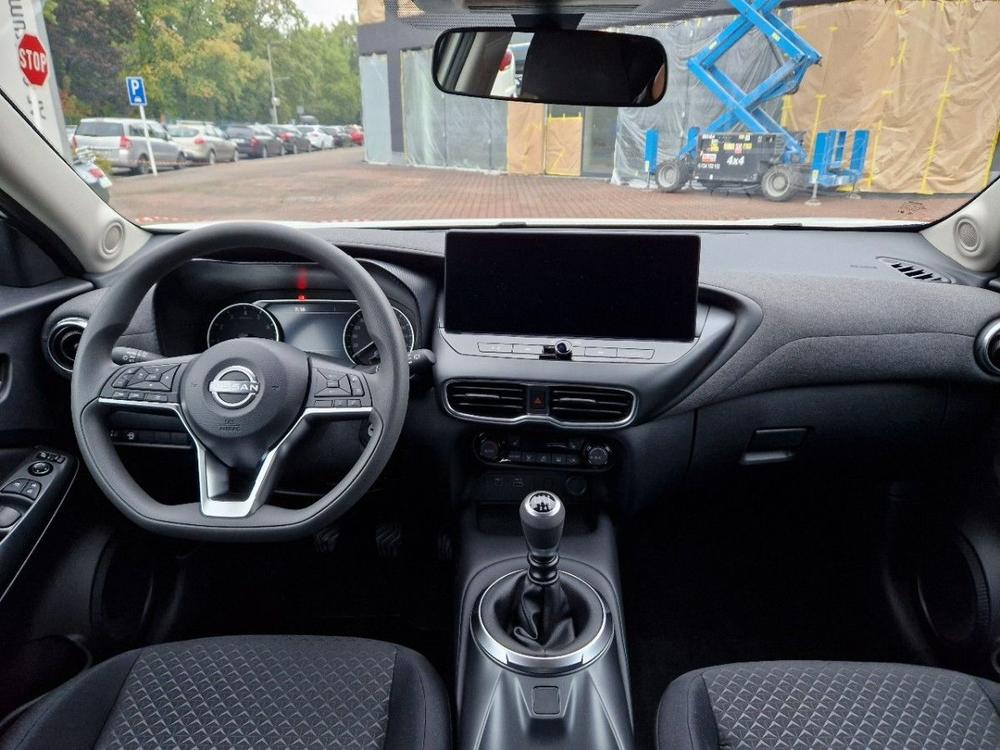 Nissan Juke 1.0 DIG-T 6MT ACENTA, SKLADEM