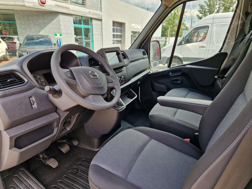 Nissan Interstar 2.3 dci 135k MT L3H2, SKLADEM