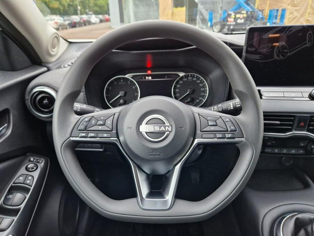 Nissan Juke 1.0 DIG-T 6MT ACENTA, SKLADEM