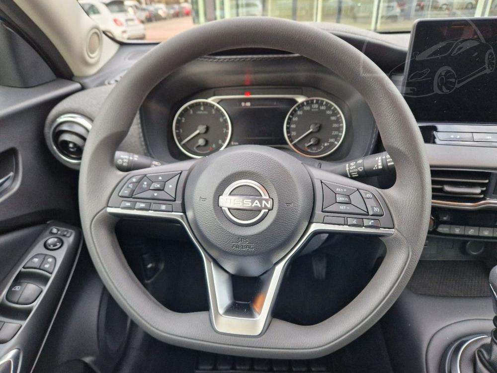 Nissan Juke 1.0 DIG-T 6MT ACENTA, SKLADEM