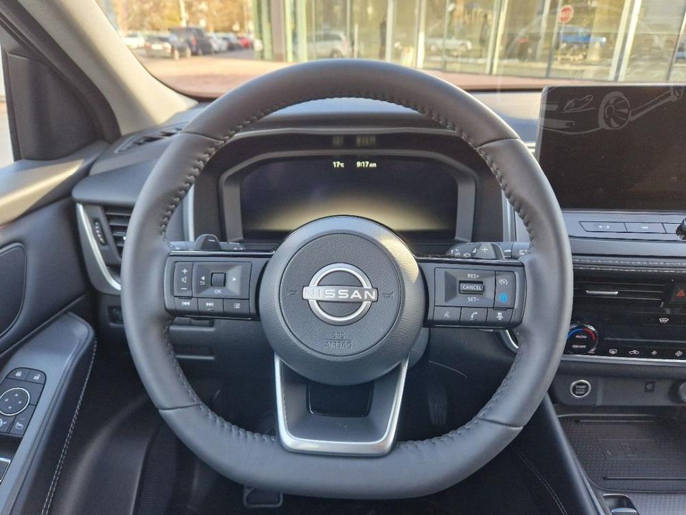 Nissan Qashqai 1.3T mHEV AT, SKLADEM