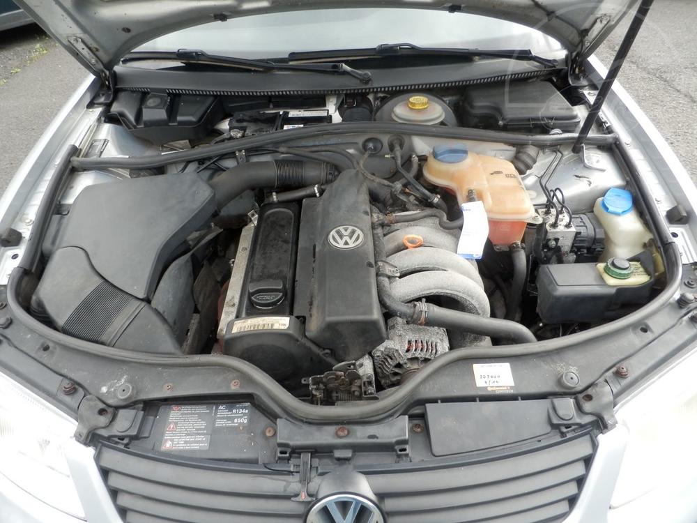 Volkswagen Passat 1,6 74KW KLIMA