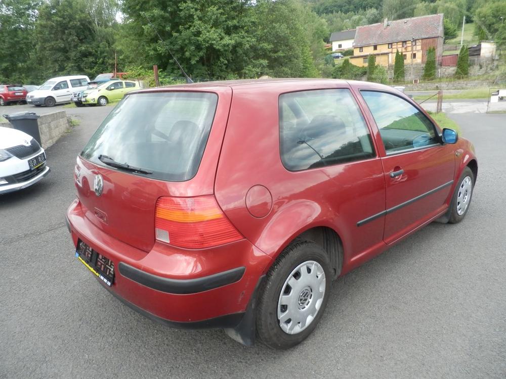 Volkswagen Golf 1.4 55KW