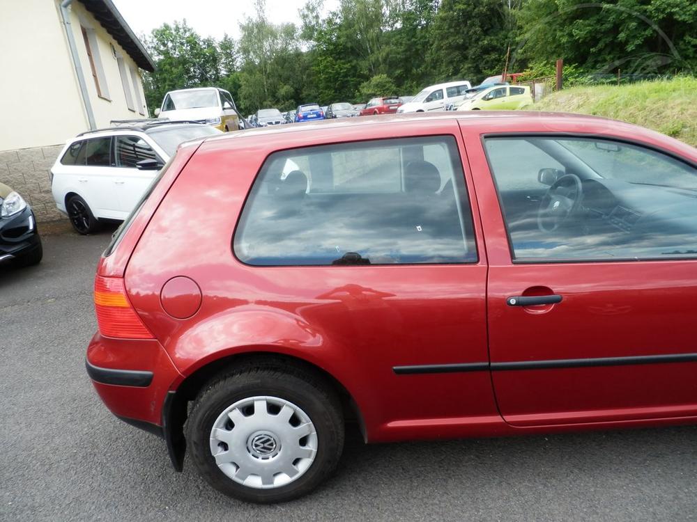 Volkswagen Golf 1.4 55KW