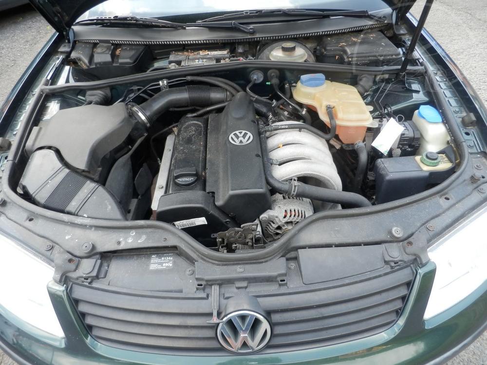 Volkswagen Passat 1,6 74KW KLIMA