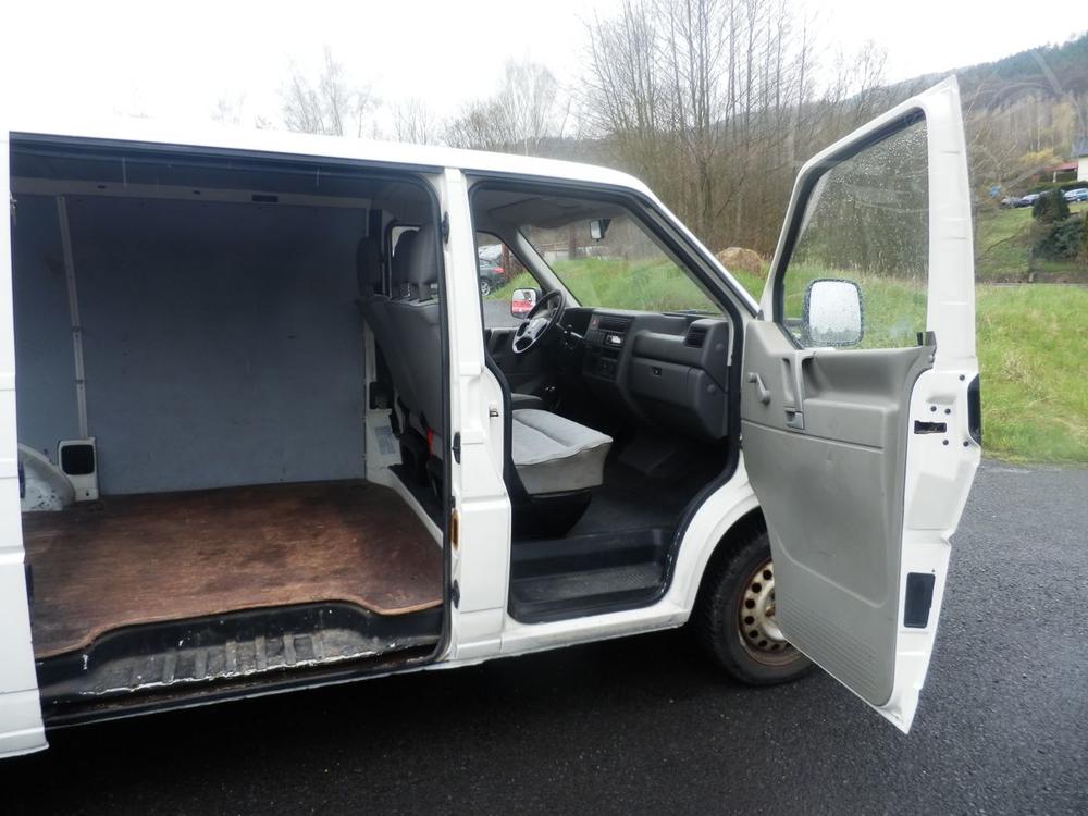 Volkswagen Transporter 2,5TDI 75KW 