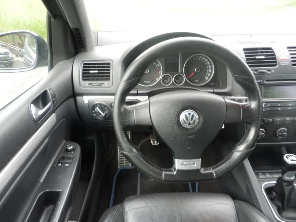 Volkswagen Golf 2,0GTI 147KW KَE DIGI-KLIMA