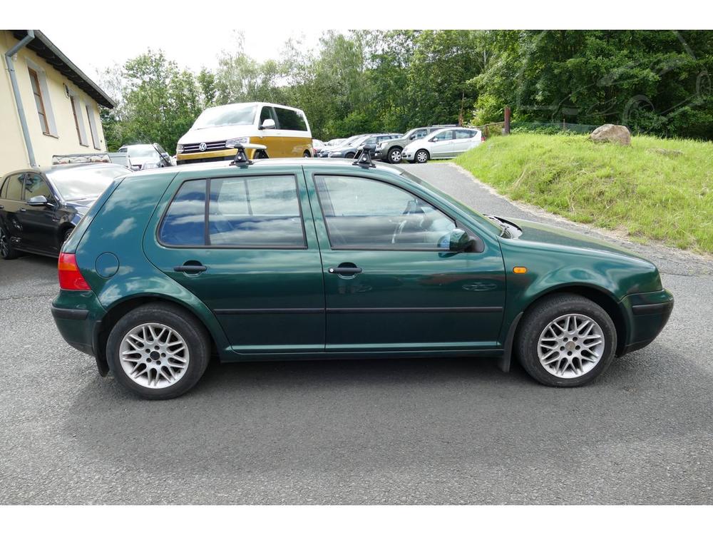 Volkswagen Golf 1,6 74KW DIGI-KLIMA