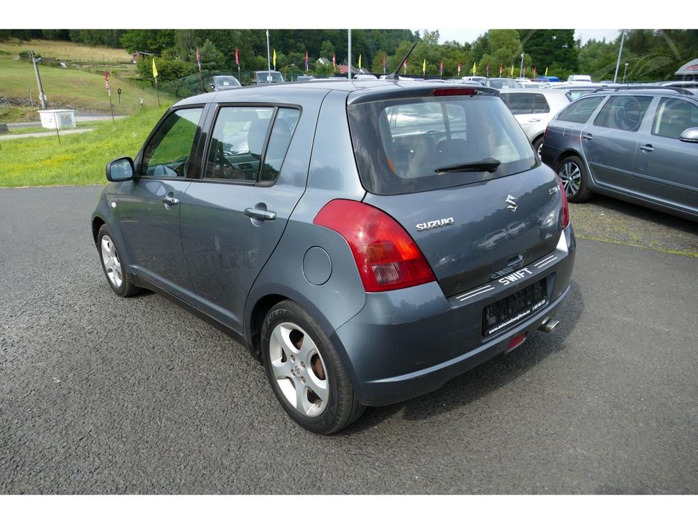 Suzuki Swift 1,3 68 KW KLIMA