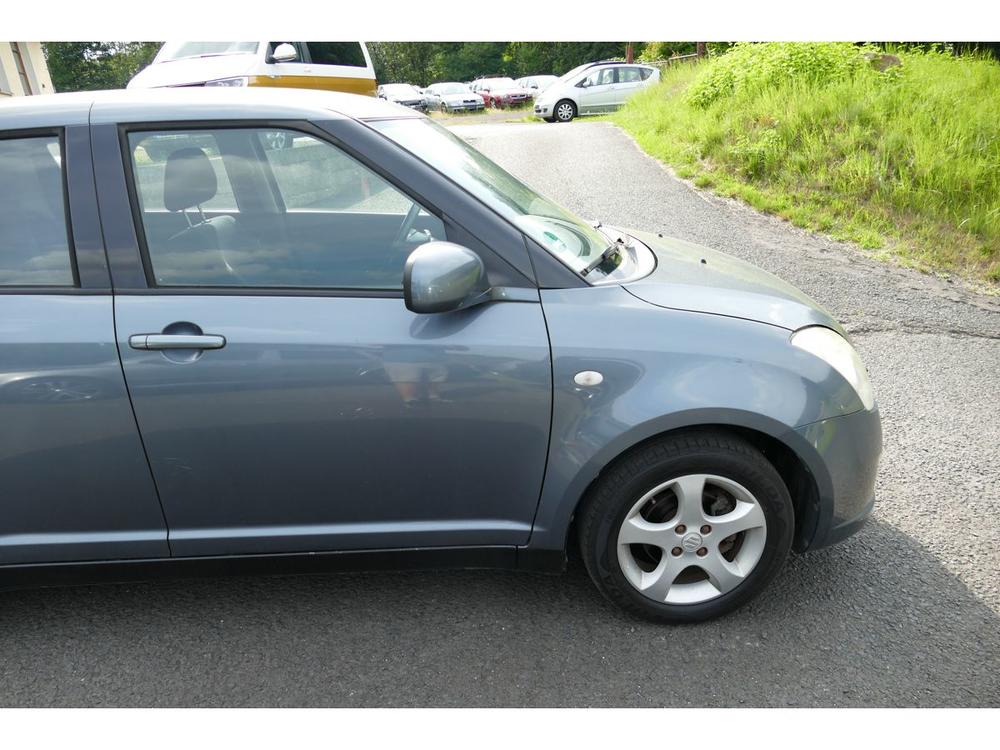 Suzuki Swift 1,3 68 KW KLIMA