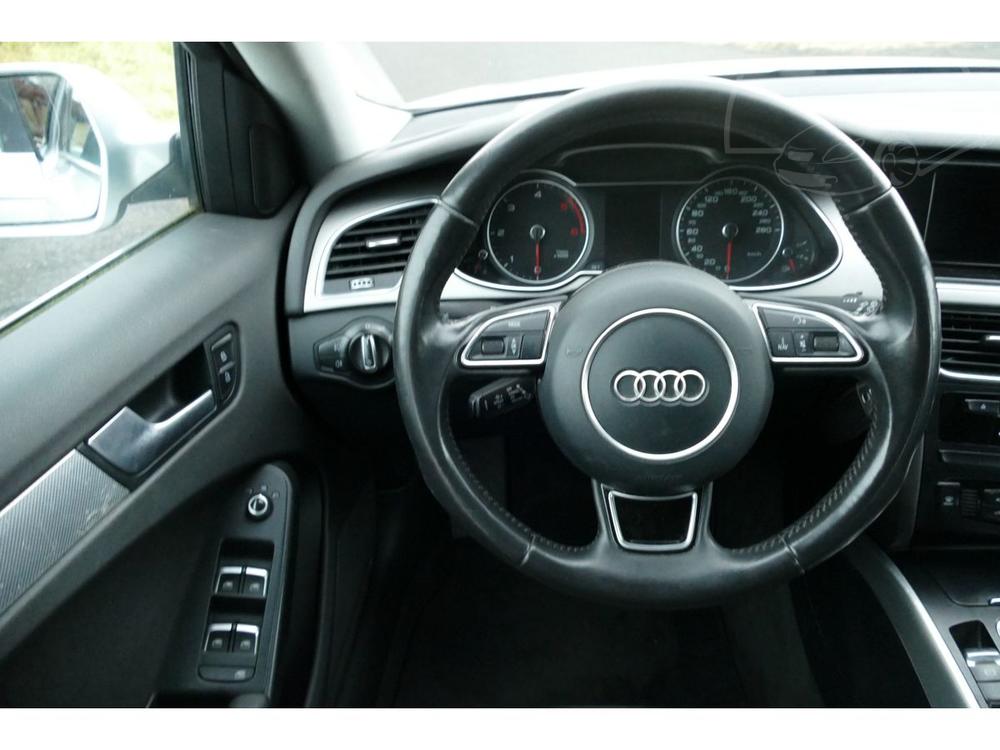 Audi A4 3,0TDI S-LINE QUATTRO