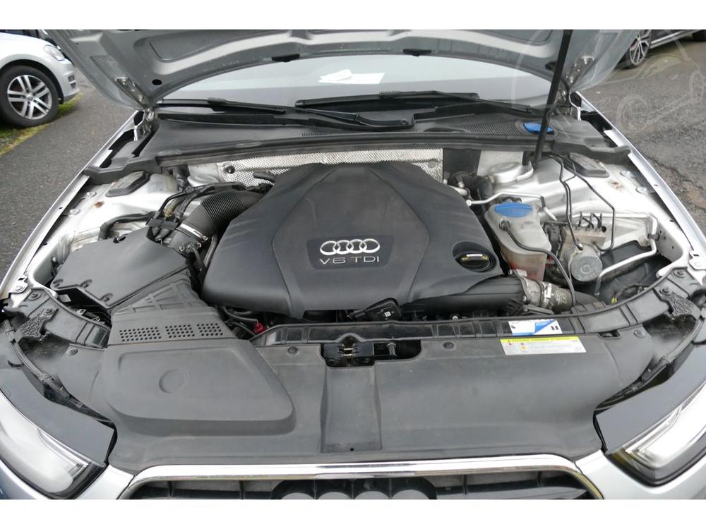 Audi A4 3,0TDI S-LINE QUATTRO